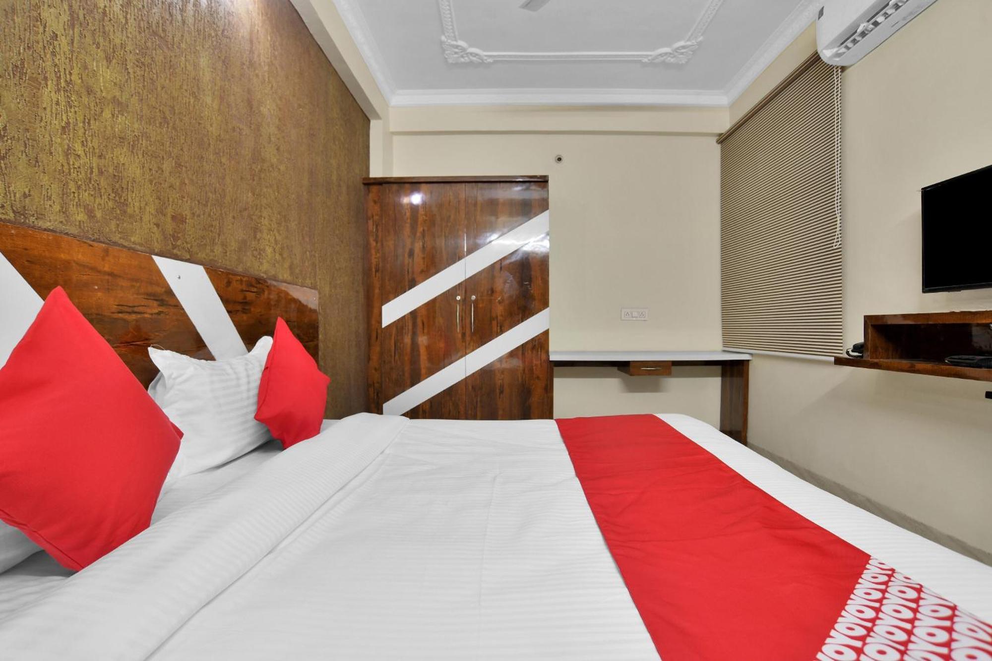 Hotel O Zodiac Indore Eksteriør billede